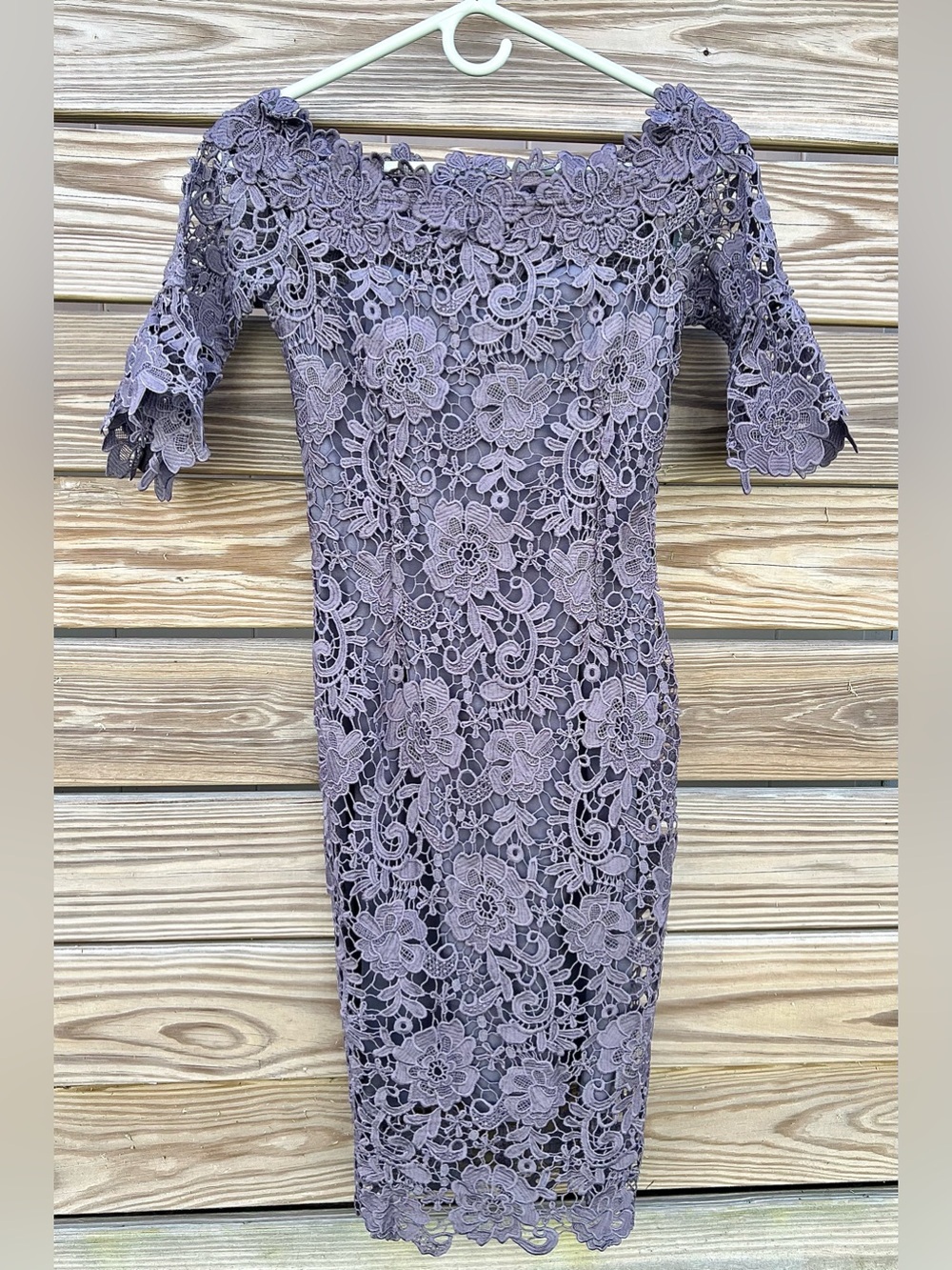Paper Dolls London Taupe Lavender Grey Lace Off-Shoulder Midi Dress Women’s 4